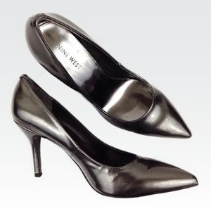 Nine West | 9.5 | Shiny Pewter Point-Toed Heels